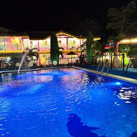 Hotel Restaurante La Azotea El Cerrito Esterno foto